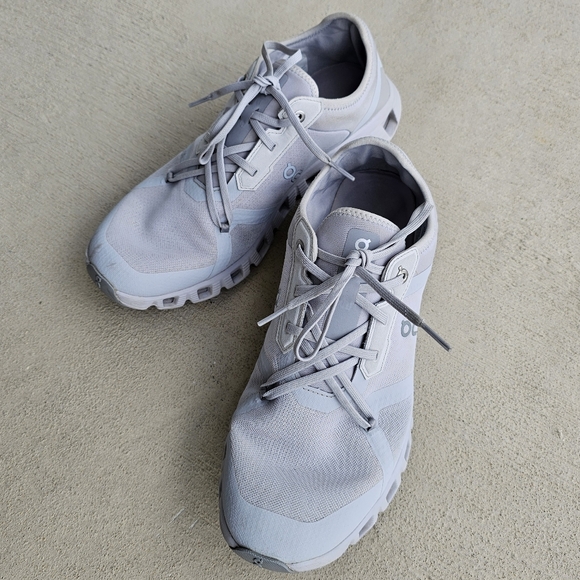 On Running Men's Athletic Shoes - Light Gray - Picture 8 of 8